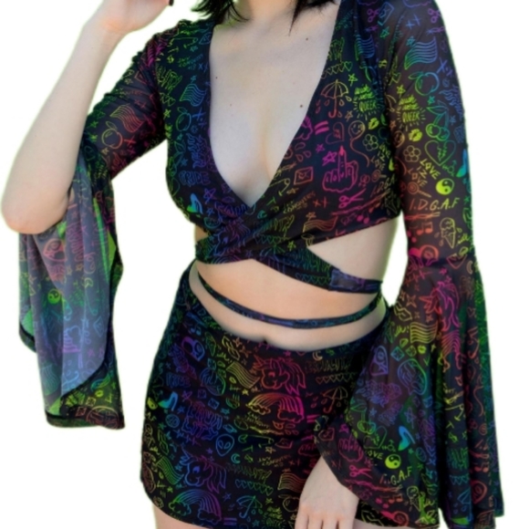 Dolls Kill Pride bell sleeve crop w/ ties - Picture 7 of 7